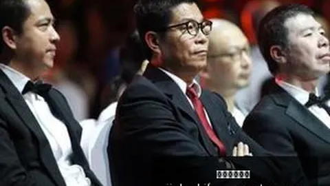 阿莫林发布会争议再起：借飞机失事类比引热议，911周年纪念日敏感时刻